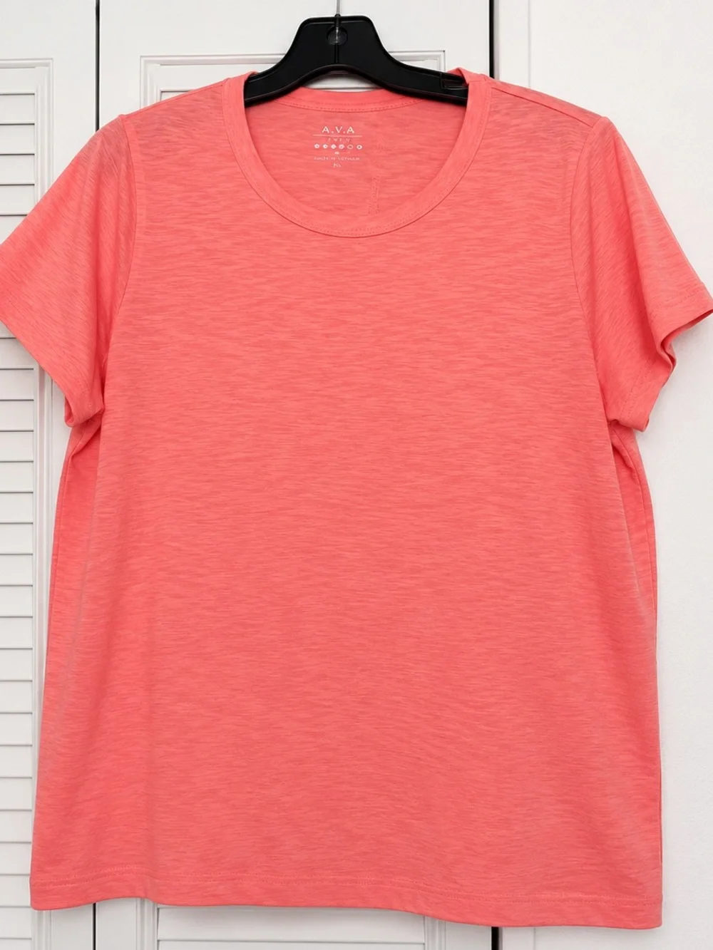 J. CREW Girlfriend crewneck tee peach colour 100% cotton Large NWT